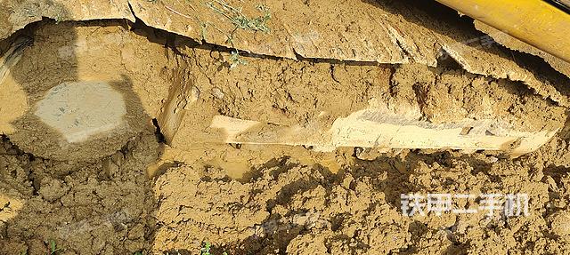 单侧履带整体（整机外观）