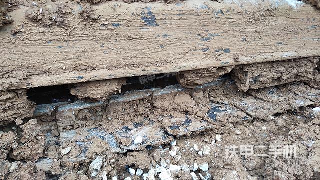 单侧履带整体（整机外观）