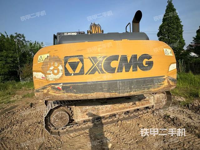 驾驶室顶部（整机外观）