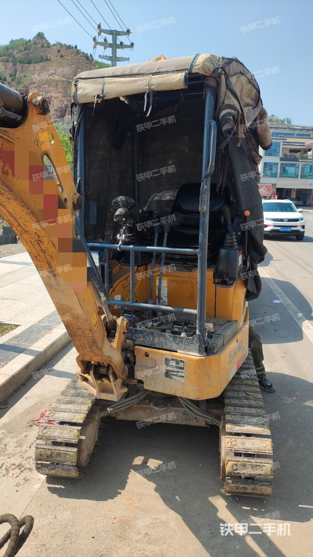 驾驶室整体（整机外观）