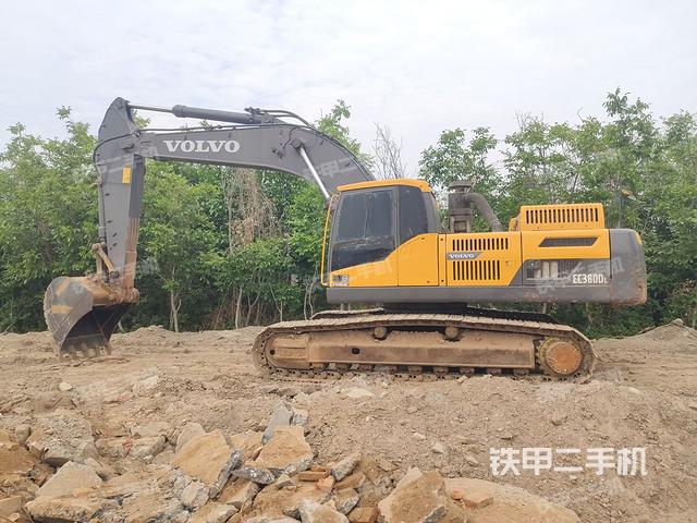 沃尔沃EC380DL挖掘机