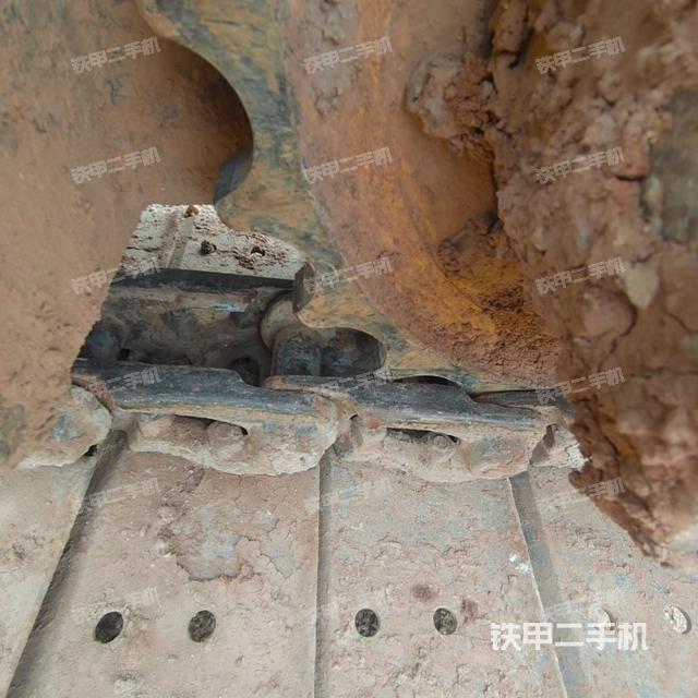 单侧履带整体（整机外观）