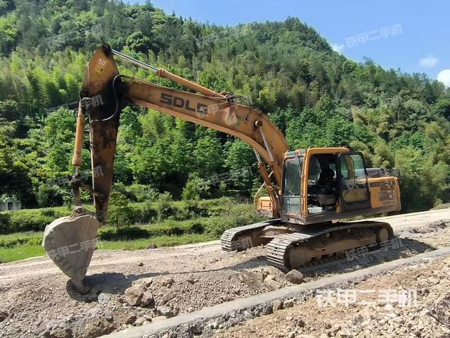 山东临工E6210F挖掘机