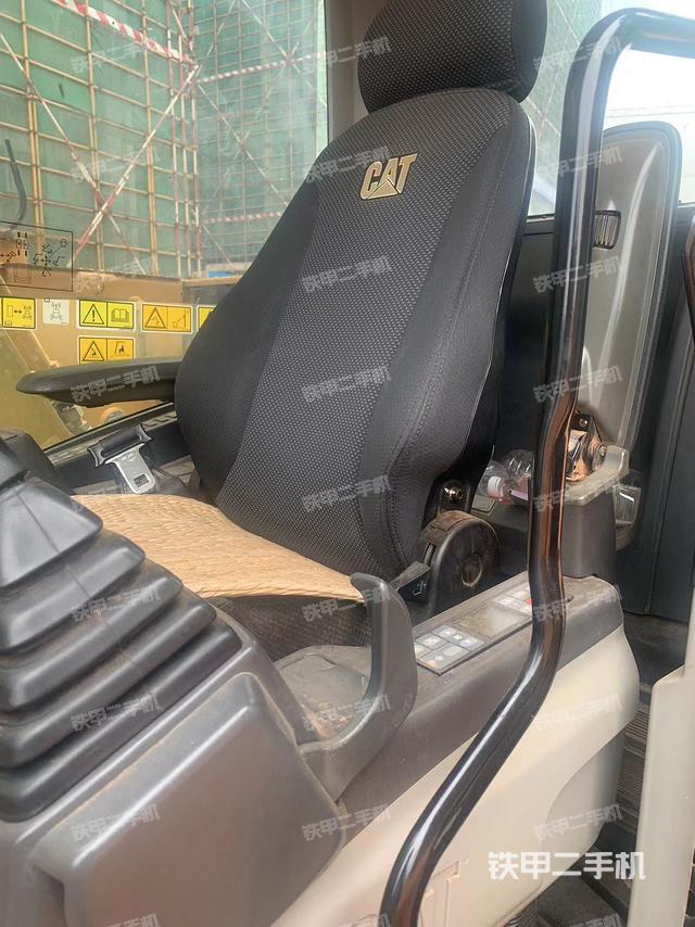 驾驶室整体（整机外观）