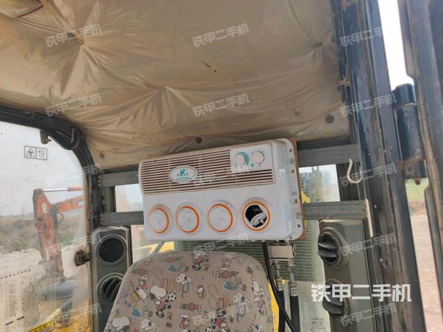 頂棚整體(駕駛室部分) 頂棚整體(駕駛室部分)