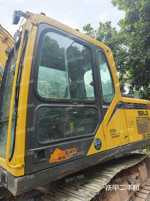 驾驶室整体（整机外观）