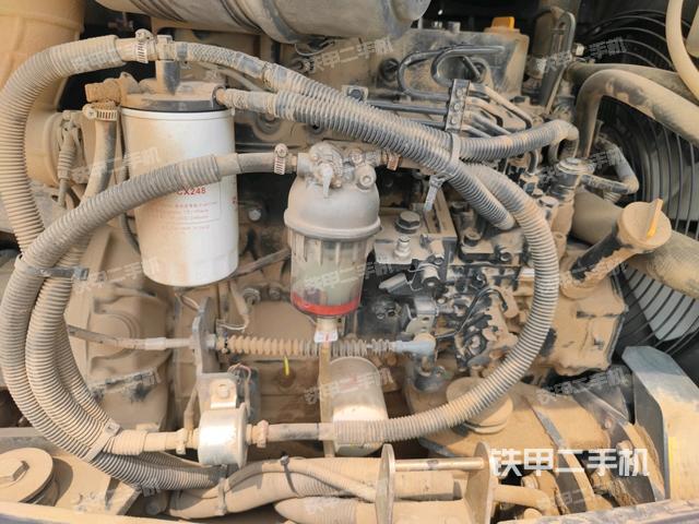 发动机室(上车部件) 发动机室(上车部件)