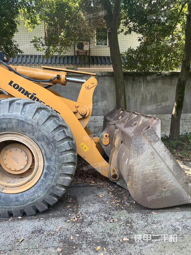 工作装置整体（整机外观及大件）