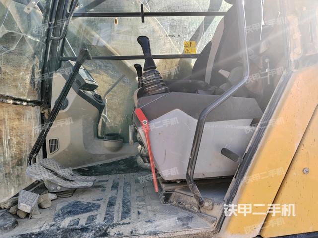 驾驶室左后45度（驾驶室部分）