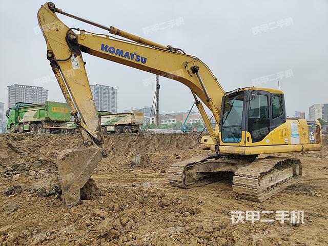 小松PC200-7挖掘机