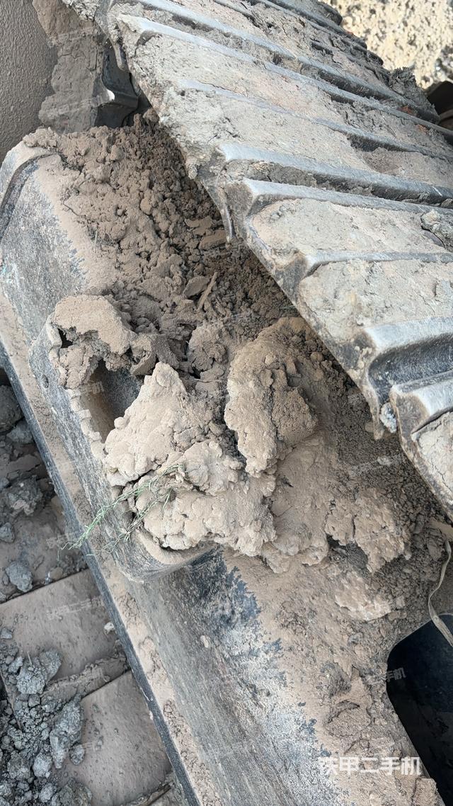 单侧履带整体（整机外观）