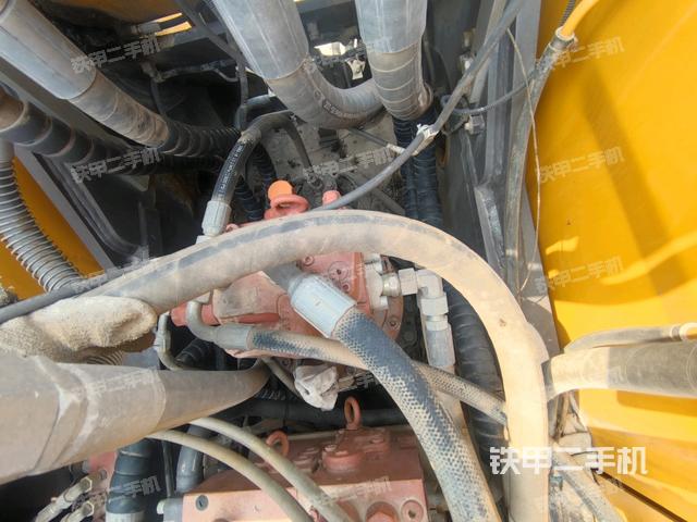 回轉(zhuǎn)馬達(dá)（上車部件）