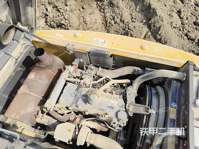 发动机整体俯视（整机外观）