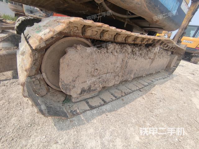 左側(cè)履帶整體?(行走機(jī)構(gòu)) 左側(cè)履帶整體?(行走機(jī)構(gòu))