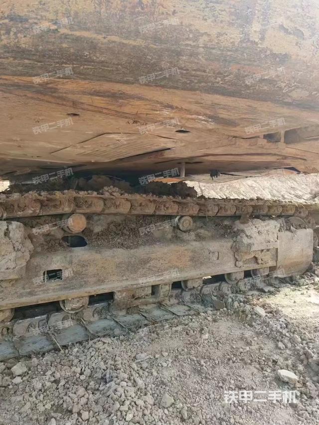 单侧履带整体（整机外观）