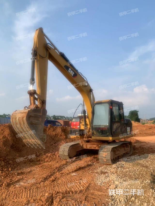 卡特彼勒CAT®313D2 GC 小型液压挖掘机
