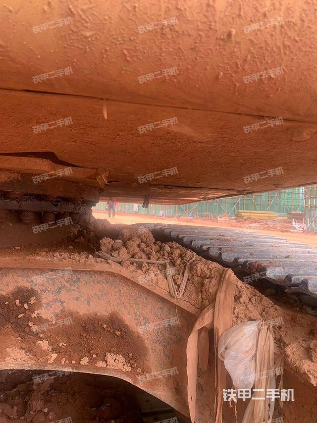 单侧履带整体（整机外观）