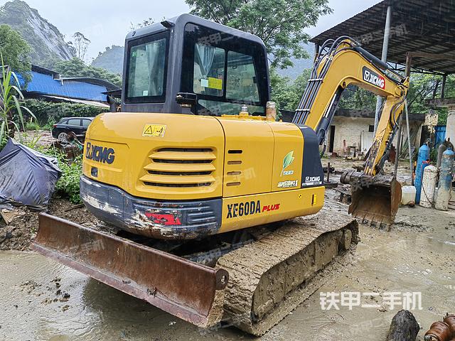 整机右后45°（整机外观）