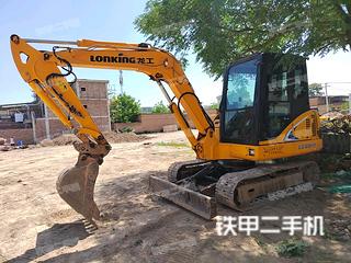 自贡龙工LG6060挖掘机实拍图片