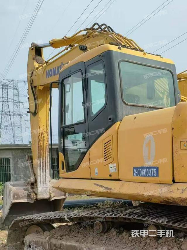 驾驶室整体（整机外观）