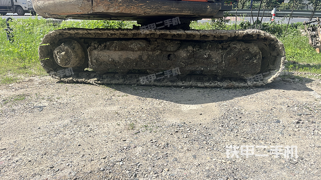 单侧履带整体（整机外观）