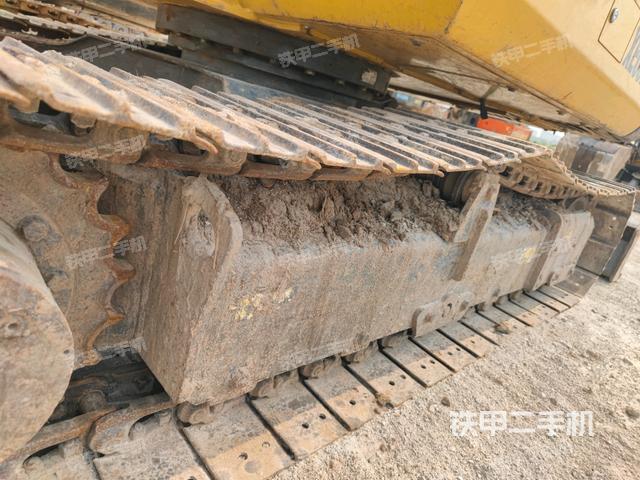 左侧履带整体 （行走机构）