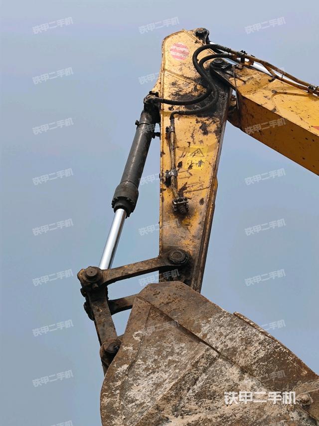 小臂整體左后（工作和回轉(zhuǎn)裝置）