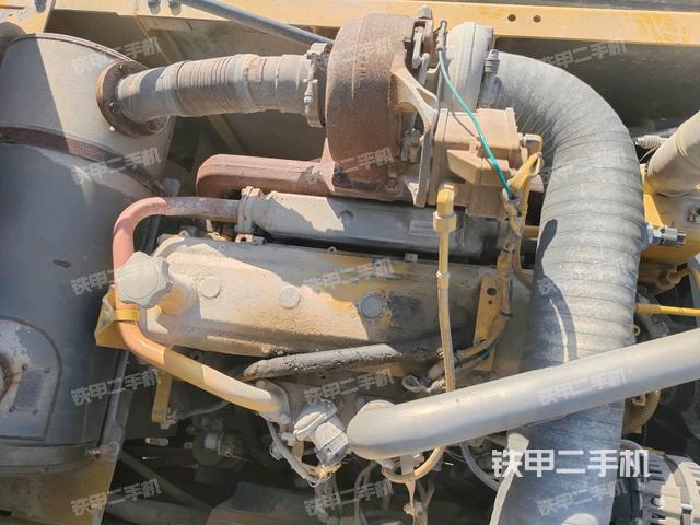 发动机室（上车部件）