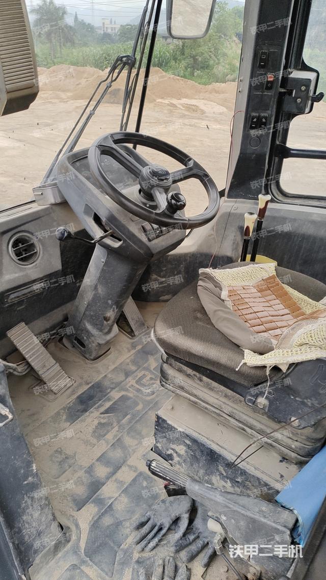 驾驶室工作台（整机外观及大件）