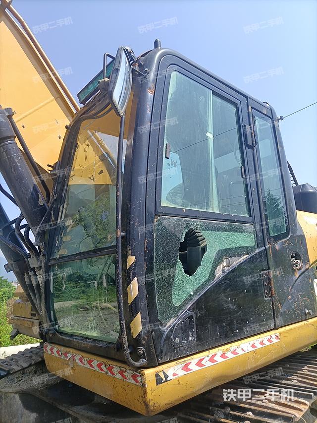 驾驶室整体（整机外观）