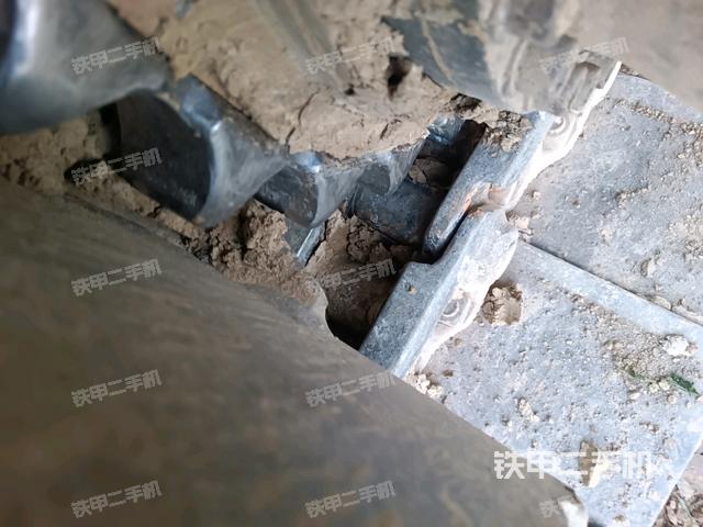 右侧行走马达盖板（行走机构）