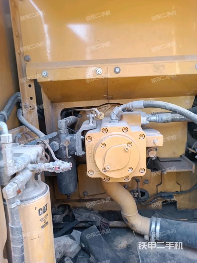 液压泵斜45 左（大件舱室）