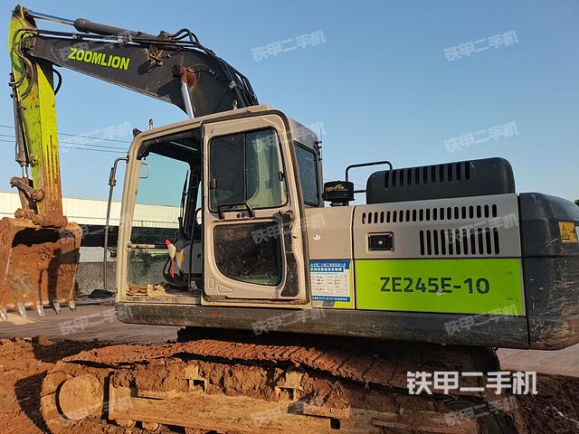 驾驶室整体（整机外观）