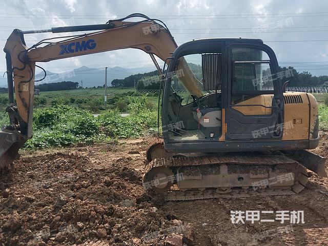 驾驶室整体（整机外观）