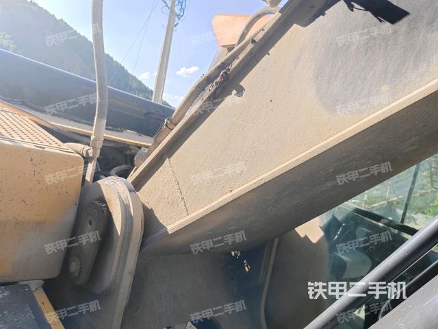 大臂根部 斜视（工作和回转装置）