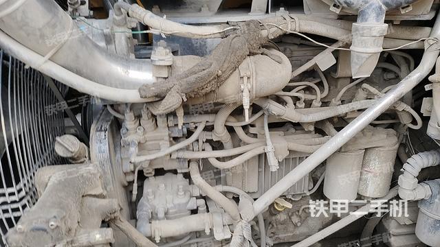 发动机右侧（整机外观及大件）