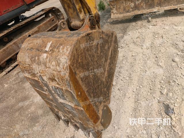 鏟斗45度(工作和回轉(zhuǎn)裝置) 鏟斗45度(工作和回轉(zhuǎn)裝置)
