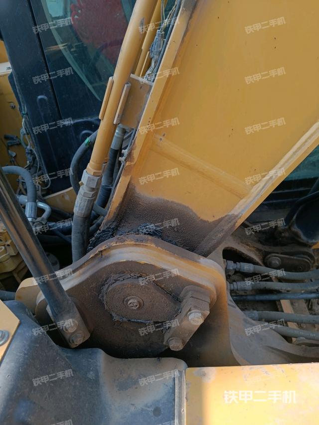 大臂根部 斜视（工作和回转装置）