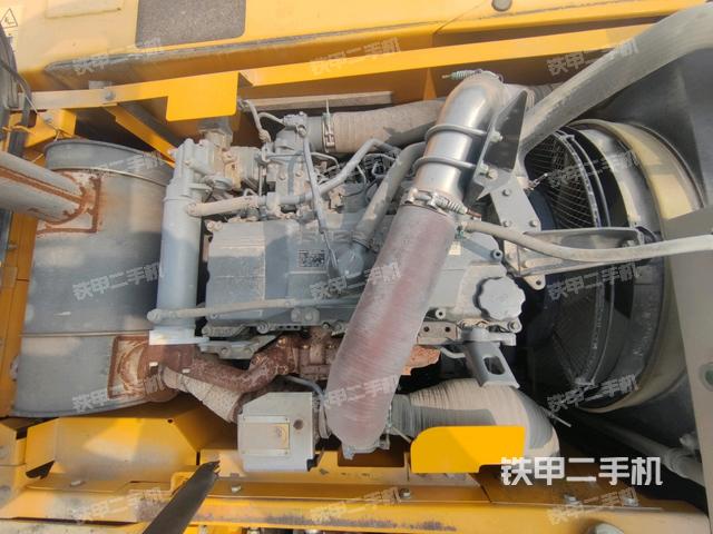 发动机室（上车部件）