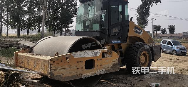 整机右后45°（设备外观及核心部件）