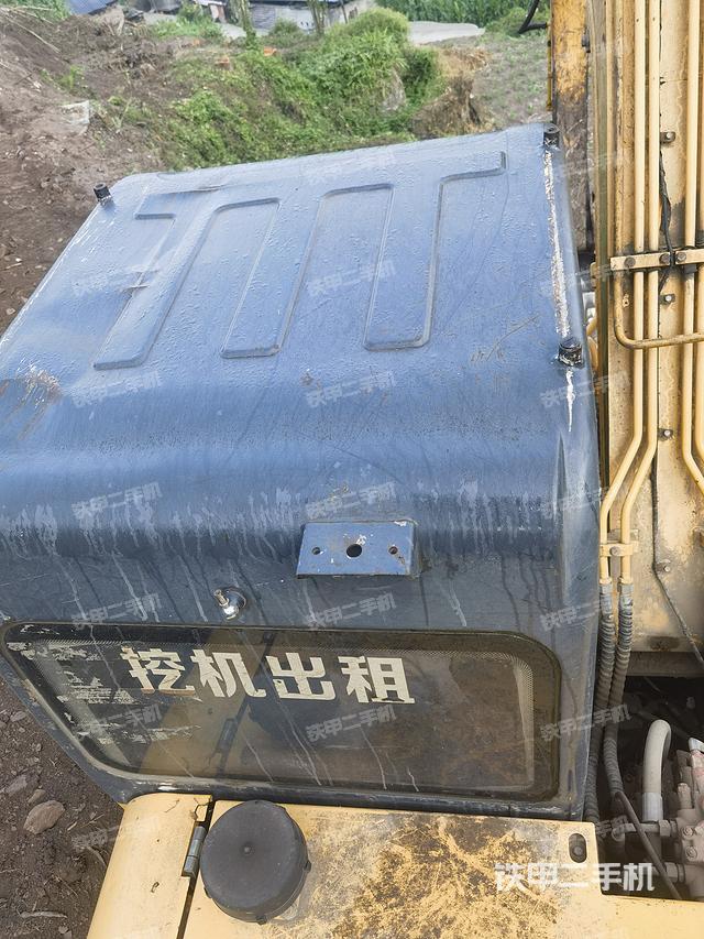 驾驶室顶部（整机外观）