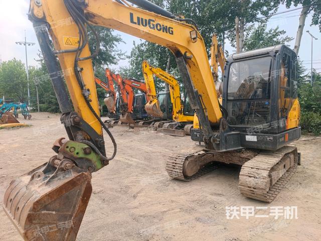 左后45(整機(jī)外觀) 左后45(整機(jī)外觀)