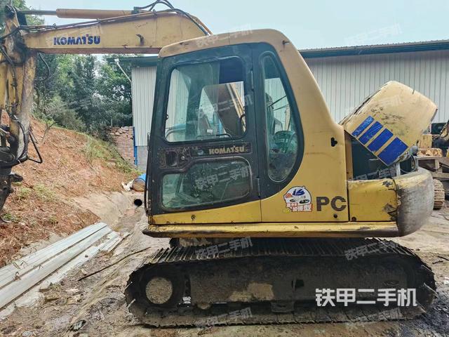 驾驶室顶部（整机外观）