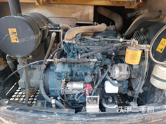 发动机整体俯视（整机外观）