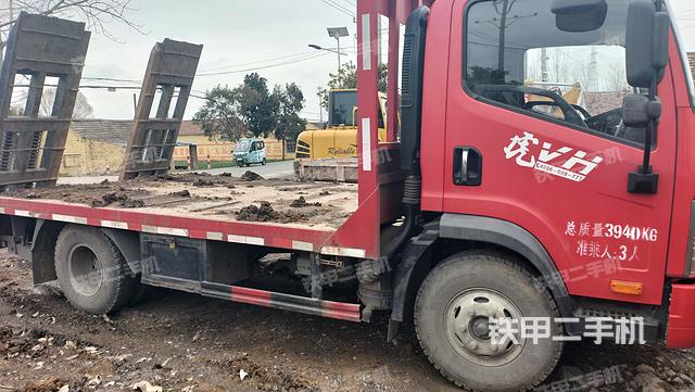 一汽解放4X2平板运输车