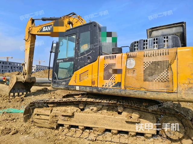 三一重工SY200C挖掘機(jī)
