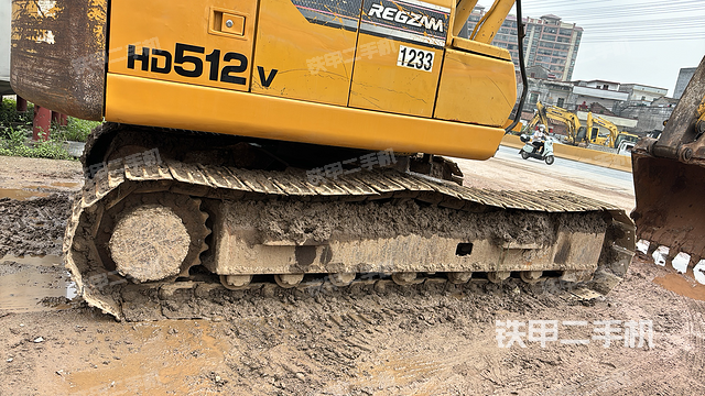 单侧履带整体（整机外观）