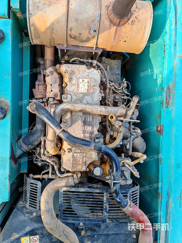 发动机整体俯视（整机外观）