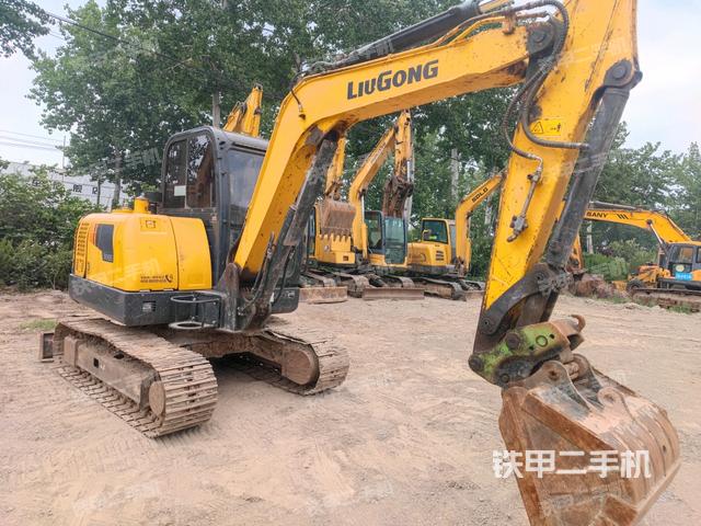 右后45(整機(jī)外觀) 右后45(整機(jī)外觀)