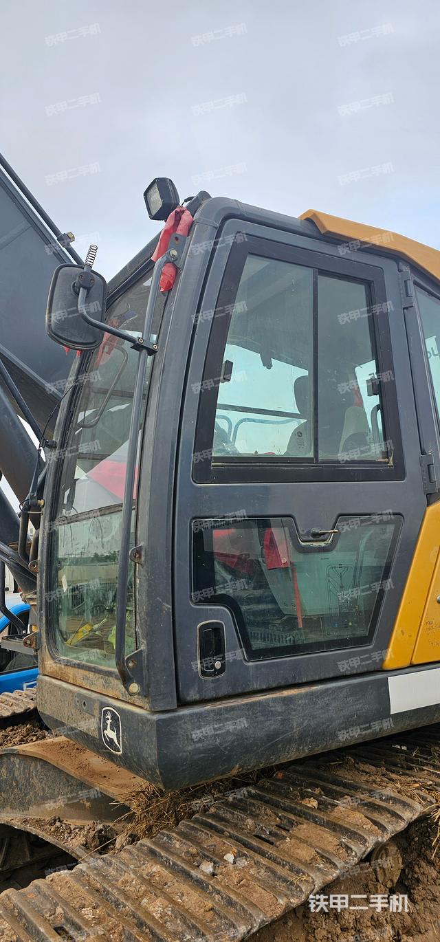 驾驶室整体（整机外观）